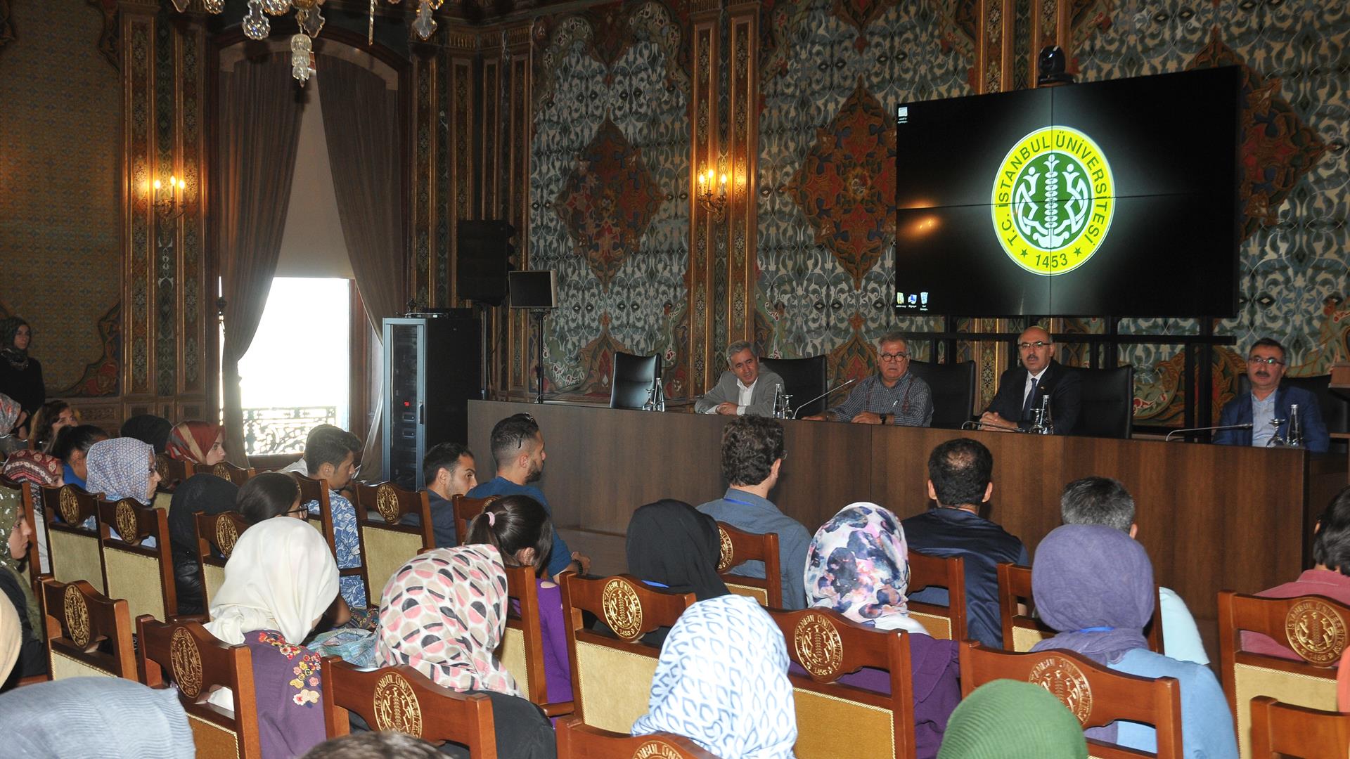 Anadolu-Mektebi-Öğrencileri-İstanbul-Üniversitesi’ni-Ziyaret-Etti