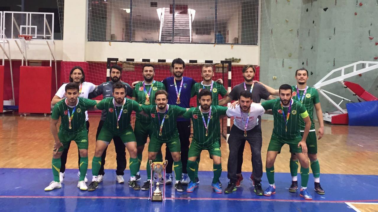 İÜ-Futsal-Takımı-Ülkemizi-Avrupa-Üniversitelerarası-Oyunları’nda-Temsil-Edecek