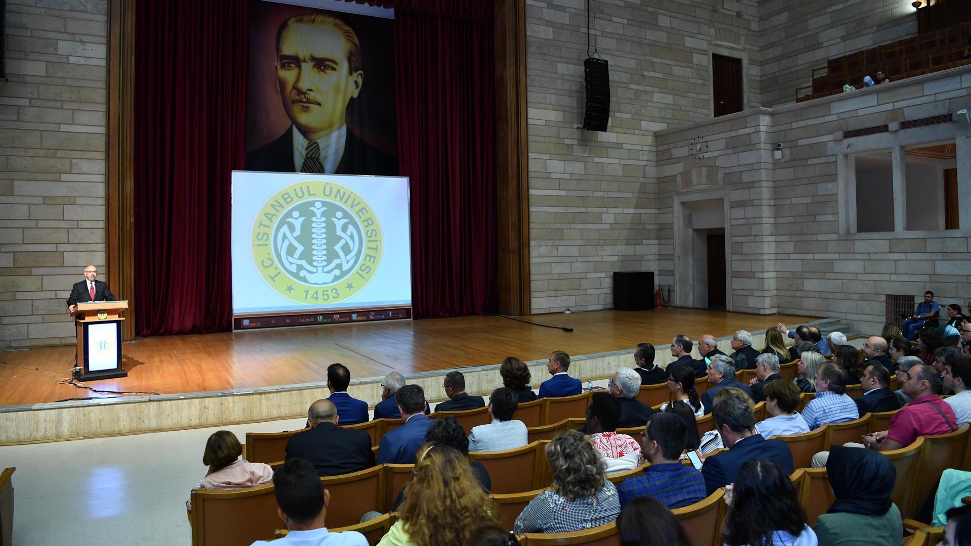 İstanbul-Üniversitesi-Edebiyat-Fakültesi-2018-2019-Akademik-Yılı-Açılış-Töreni-Gerçekleştirildi