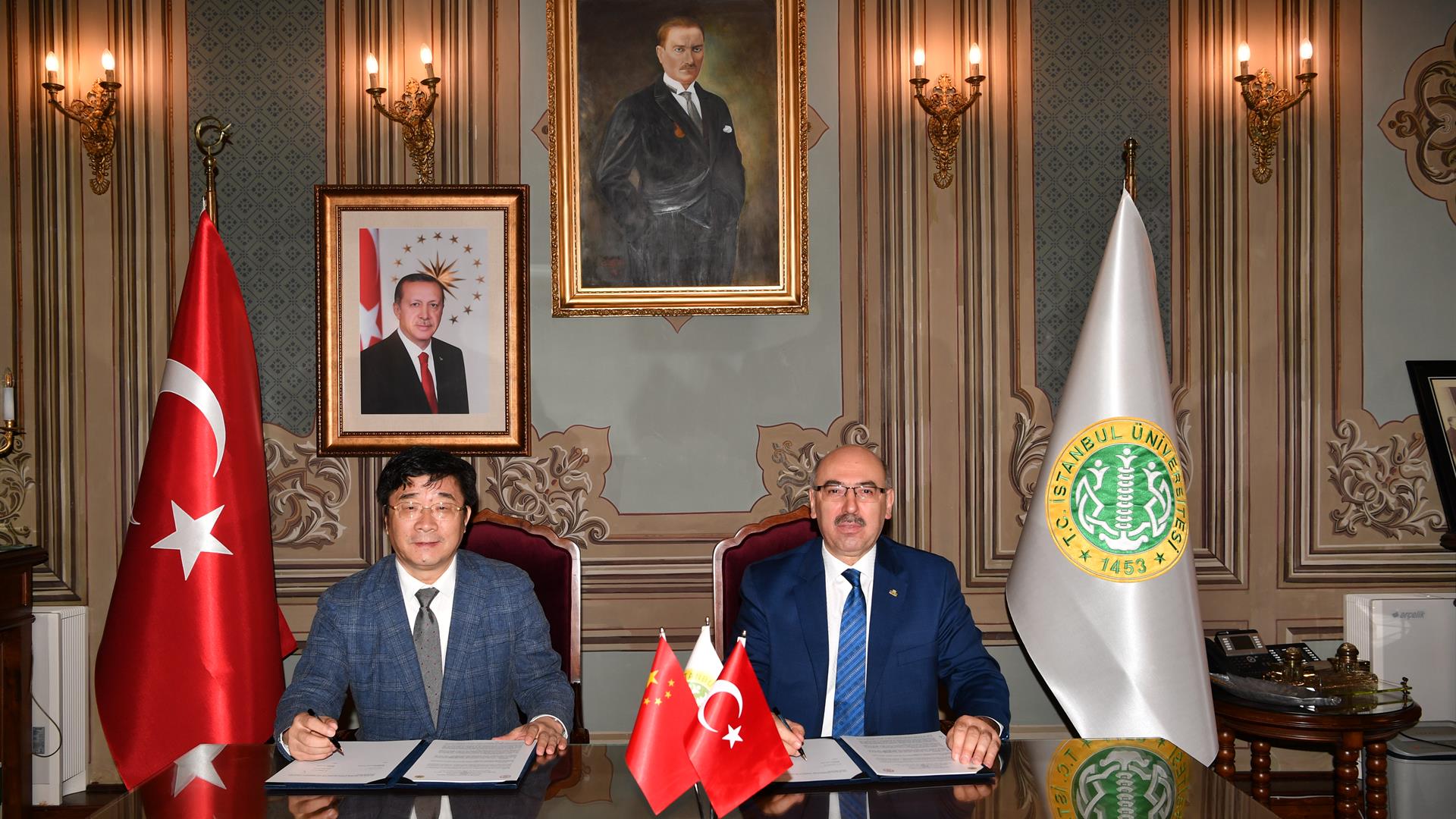 İstanbul-Üniversitesi-ve-Çin-Renmin-Üniversitesi-Arasında-İş-Birliği-Protokolü-İmzalandı